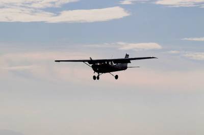 На Аляске пропал экскурсионный самолет, на борту которого находились шесть человек