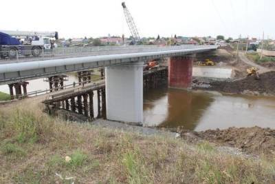 На мосту в Омской области откроют движение раньше срока