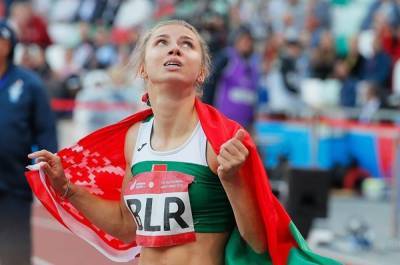 Тренеров белорусской бегуньи Тимановской выслали с Олимпиады