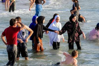 Палестинцам въезд запрещен: пляжи Нетании, Хадеры и Акко работают по «зеленому стандарту»