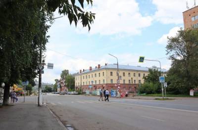 Движение на перекрестке улиц Кирова и Короленко в Глазове закроют до конца августа