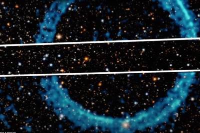 Вокруг чёрной дыры нашли огромные кольца