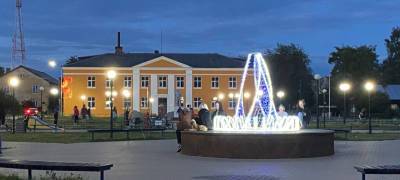 Еще в одном городе Карелии открыли фонтан, только не плавающий - stolicaonego.ru - район Лоухский - район Пудожский - республика Карелия