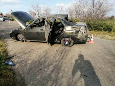 В Каменске-Шахтинском перевернулся ВАЗ 2110, один пассажир погиб