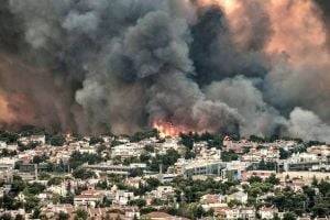 Украина отправит на помощь Греции 100 пожарных
