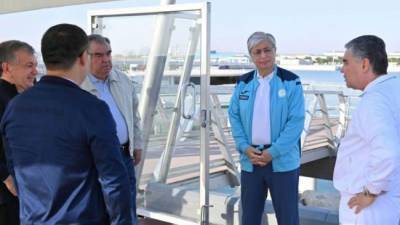 Президенты стран Центральной Азии прогулялись на яхте по Каспийскому морю