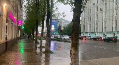 Будут слетать крыши: экстренное предупреждение от МЧС в Ярославле