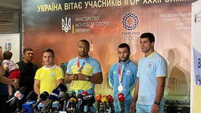 В Киеве встретили олимпийских медалистов Беленюка и Насибова