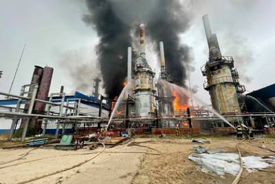 Пожар на одном из крупнейших заводов «Газпрома» потушили спустя сутки
