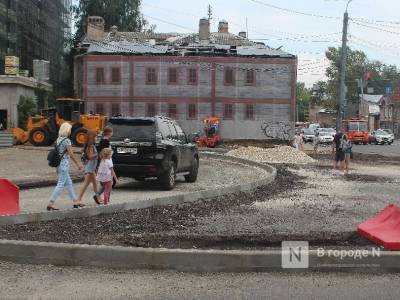 Ремонт дороги на площади Сенной закончится в сентябре