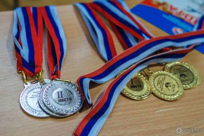Российский боксер Гаджимагомедов отказался носить завоеванную им на Олимпиаде серебряную медаль