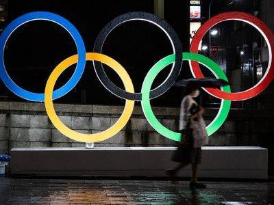 МОК обязал немедленно выехать Олимпийской деревни двух тренеров сборной Беларуси