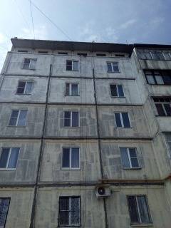 В Шадринске рабочий, ремонтировавший дом, сорвался с 5 этажа и погиб. Возбуждено дело