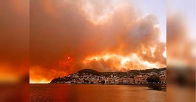 Нас коптять з димком: лісові пожежі вирують на підступах до Афін, Олімпії та знаменитого грецького монастиря