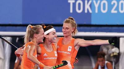 Женская сборная Нидерландов по хоккею на траве стала олимпийским чемпионом