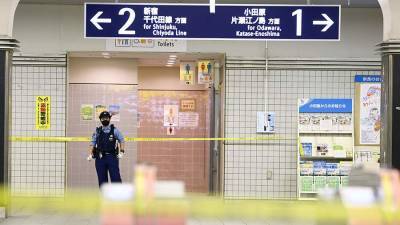 В Токио полиция задержала напавшего на пассажиров поезда мужчину