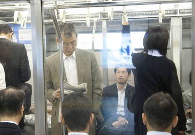 Полиция задержала напавшего на пассажиров поезда в Токио