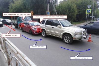 В Костроме произошло ДТП с участием трех лекговушек