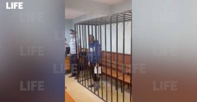 Суд арестовал москвича, выбросившего двухлетнего сына из окна пятого этажа