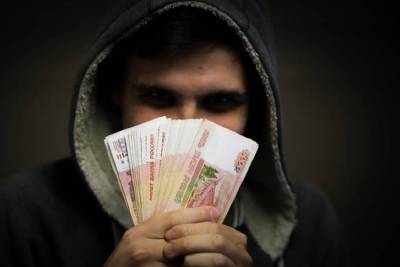 Смоляне пополнили карманы жуликов на 2,2 млн рублей