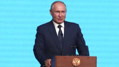 Путин: Рабочий класс в России является политической силой