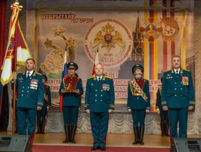 Центральному округу войск Росгвардии вручен орден Жукова