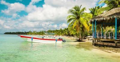 На Карибах премьер-министра островного государства чуть не убили из-за вакцинации