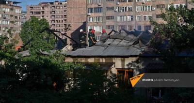 Сварщик сорвался с крыши в центре Еревана и погиб