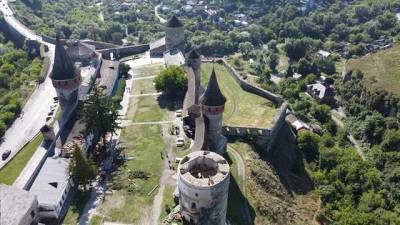 Накрывший Каменец-Подольский ураган повредил башню знаменитой крепости