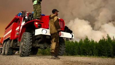 В Якутии началась эвакуация жителей одного из сел из-за пожара