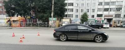 В Новосибирске 57-летняя женщина попала под колеса иномарки
