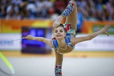 Гимнастка Дина Аверина завоевала серебро в многоборье на Олимпиаде-2020!
