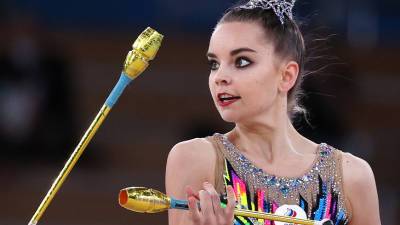 Дина Аверина взяла серебро ОИ: Россия – без золота в многоборье впервые за 25 лет