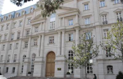 Минфин Азербайджана выставит на торги процентные гособлигации на 10 млн манатов