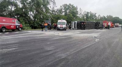 Минздрав: трое пассажиров автобуса, пострадавших в ДТП, находятся в тяжелом состоянии - naviny.by - Белоруссия