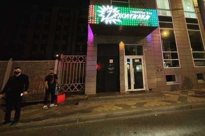 Владельца стриптиз-бара «Зажигалка» в Краснодаре могут оштрафовать за несоблюдение антиковидных мер