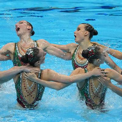 Россия выиграла групповые соревнования в синхронном плавании