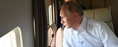 Путин осмотрел с вертолета пострадавшие от огня районы Челябинской области
