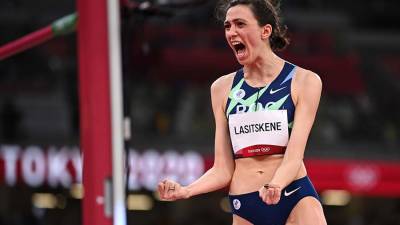 Россиянка Ласицкене завоевала золото в прыжках в высоту на ОИ в Токио