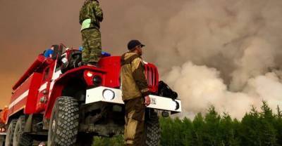 В МЧС заявили о локализации лесного пожара в якутском селе Бясь-Кюёль