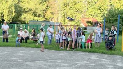 Жители дома на улице Луначарского отметили праздник двора