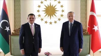Президент Турции провел переговоры с премьером Ливии