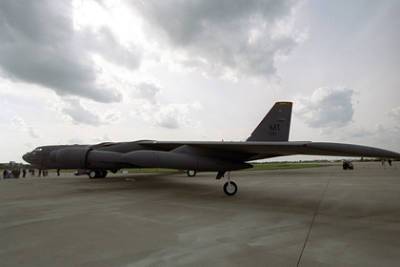 США направили бомбардировщики B-52 в Афганистан для борьбы с талибами