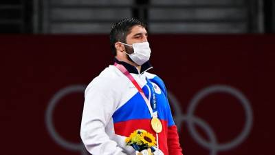 Путин поздравил борца Садулаева с завоеванием золотой олимпийской медали