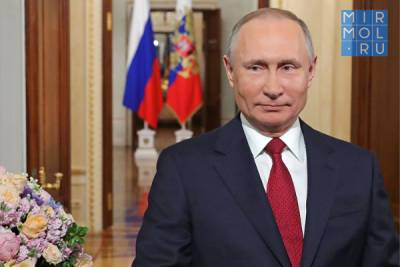 Владимир Путин поздравил Абдулрашида Садулаева с победой на Олимпиаде