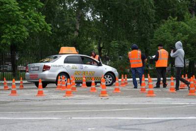 В Хабаровском крае объявили конкурс на лучшего водителя такси