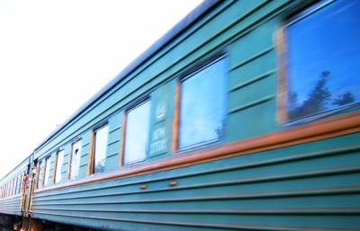 Возле Тернополя пассажирский поезд сошел с рельсов: подробности