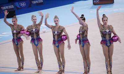 Сборная России по художественной гимнастике завоевала серебро в командном многоборье