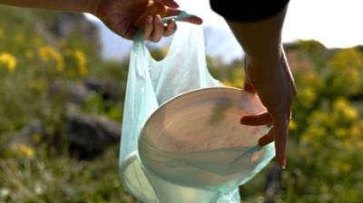 Россияне начали отказываться от пластиковых пакетов