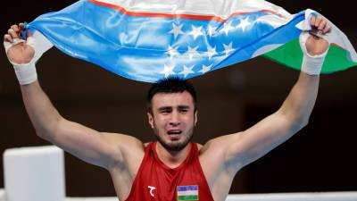 Узбекистанский боксёр Джалолов завоевал золото ОИ в весе свыше 91 кг